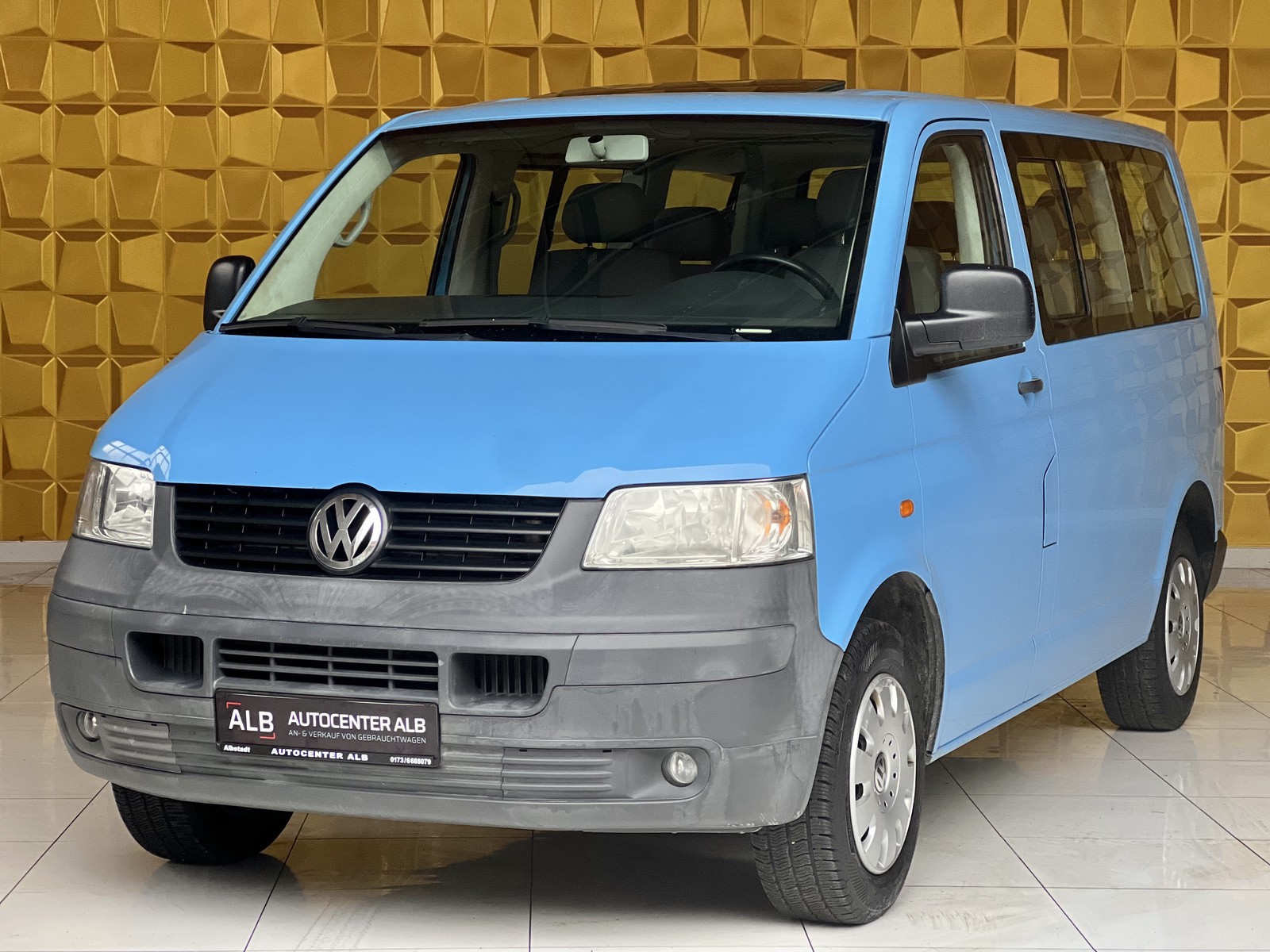Volkswagen T5 Transporter Shuttle/KLIMA/8-SITZER/AHK/PANO