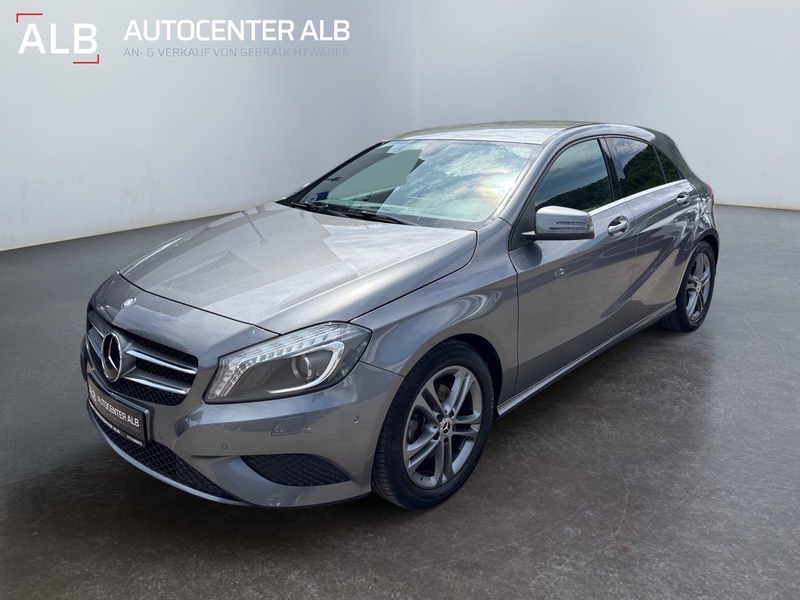 Mercedes-Benz A 180 BlueEfficiency/KLIMA/SHZ/NAVI/KAMERA/TOP ZUSTAND/
