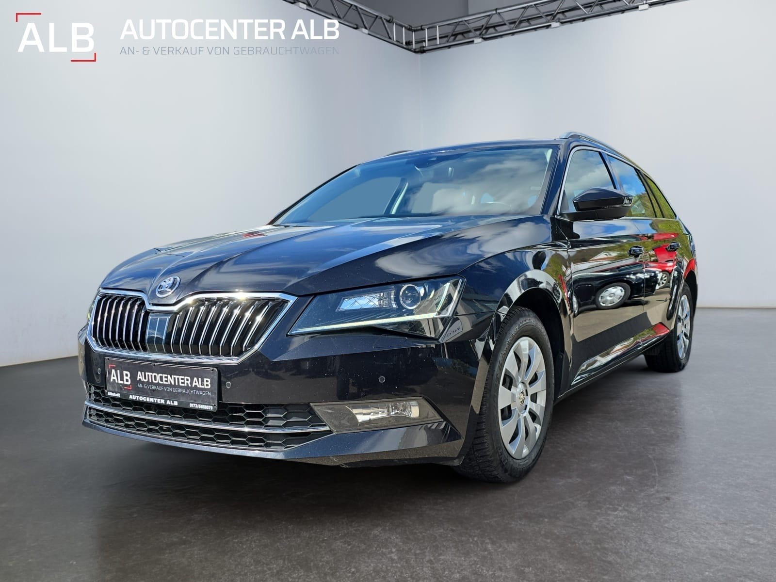 Skoda Superb Combi Style 2.0 TDI/AUTOMATIK/1HAND/EURO6/XENON/LEDER/AHK/