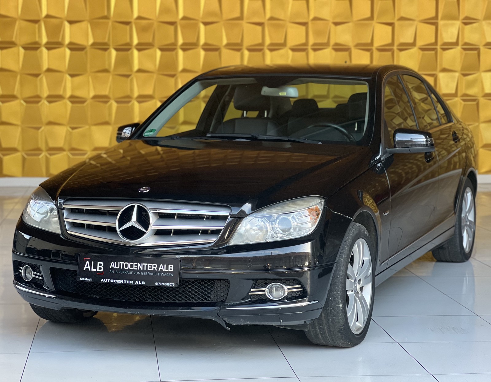 Mercedes-Benz C 200 Kompressor /KLIMA/TEMPOMAT/SHZ/AHK/