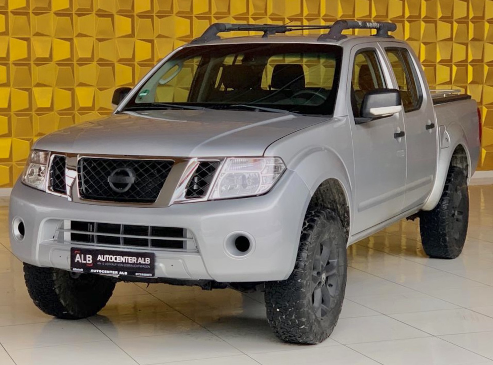 Nissan Navara Pickup XE 4X4/DOPPELKABINE/KLIMA/AHK/SHZ/
