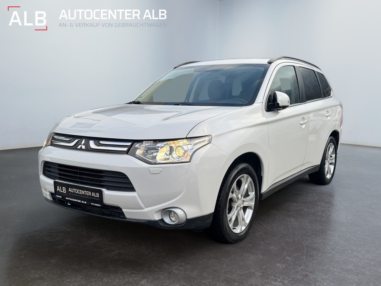 Mitsubishi Outlander ClearTec Intense 4WD/7-SITZER/4X4/AHK/XENON/2 HAND/