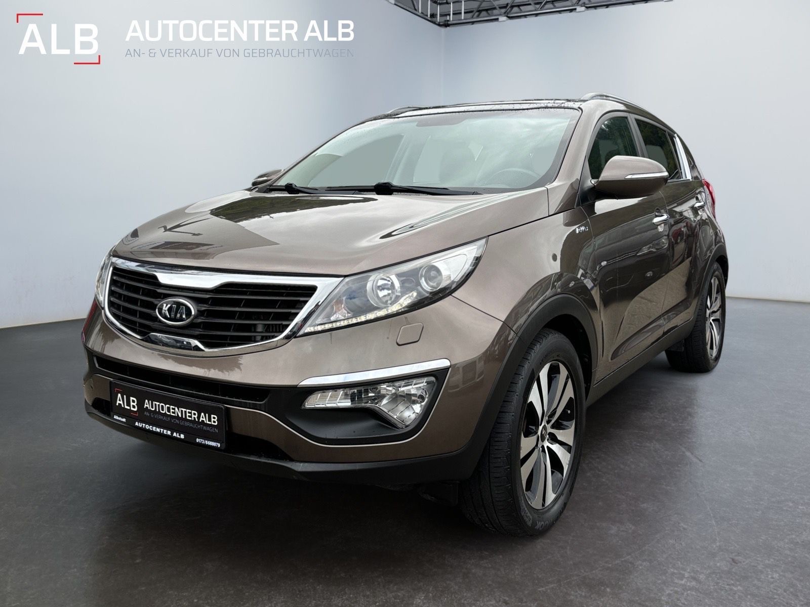 Kia Sportage Spirit 4WD/XENON/LEDER/4X4/PANO/EURO5/