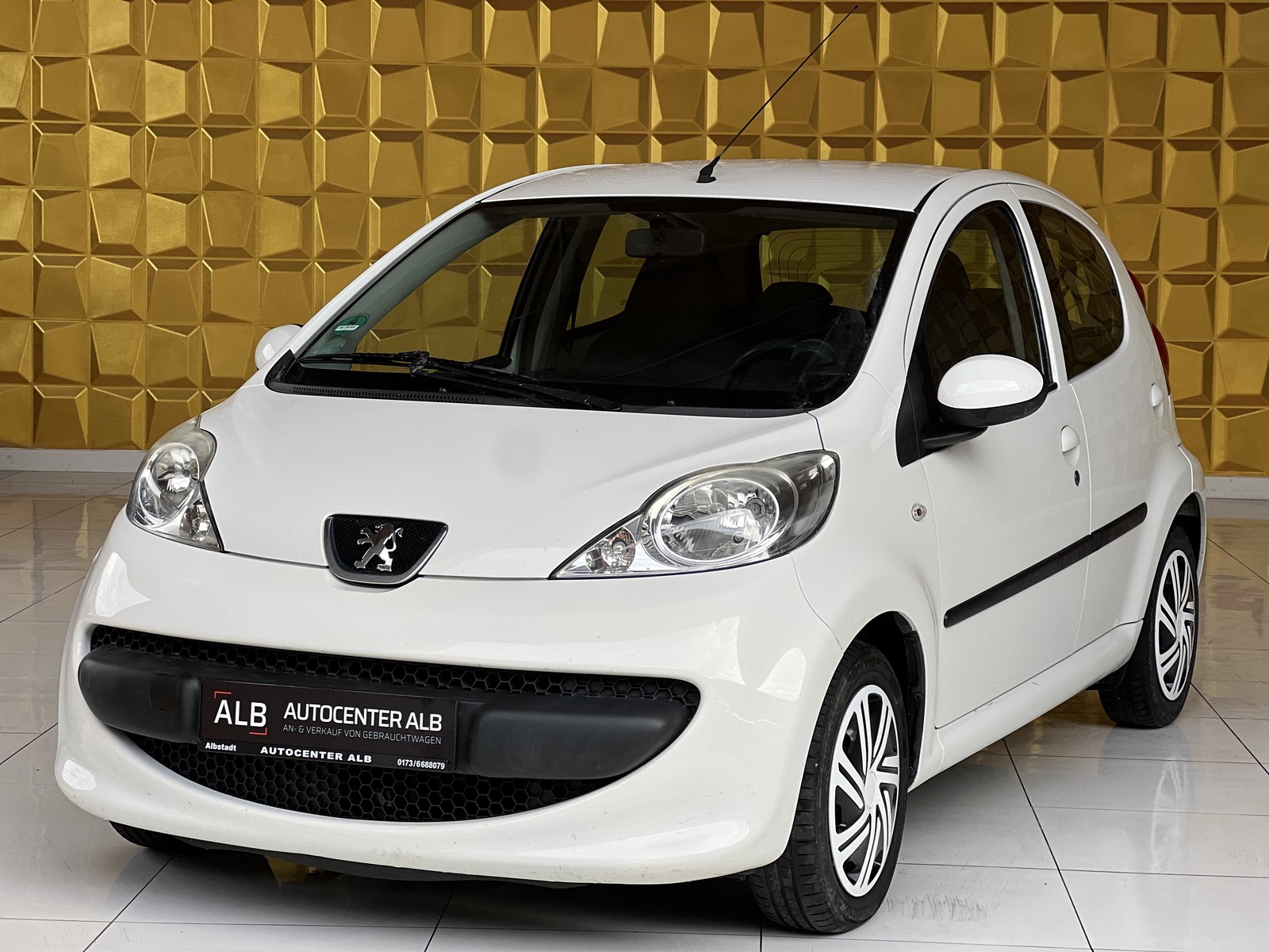 Peugeot 107 Filou /KLIMA/5-TÜRIG/EFH/