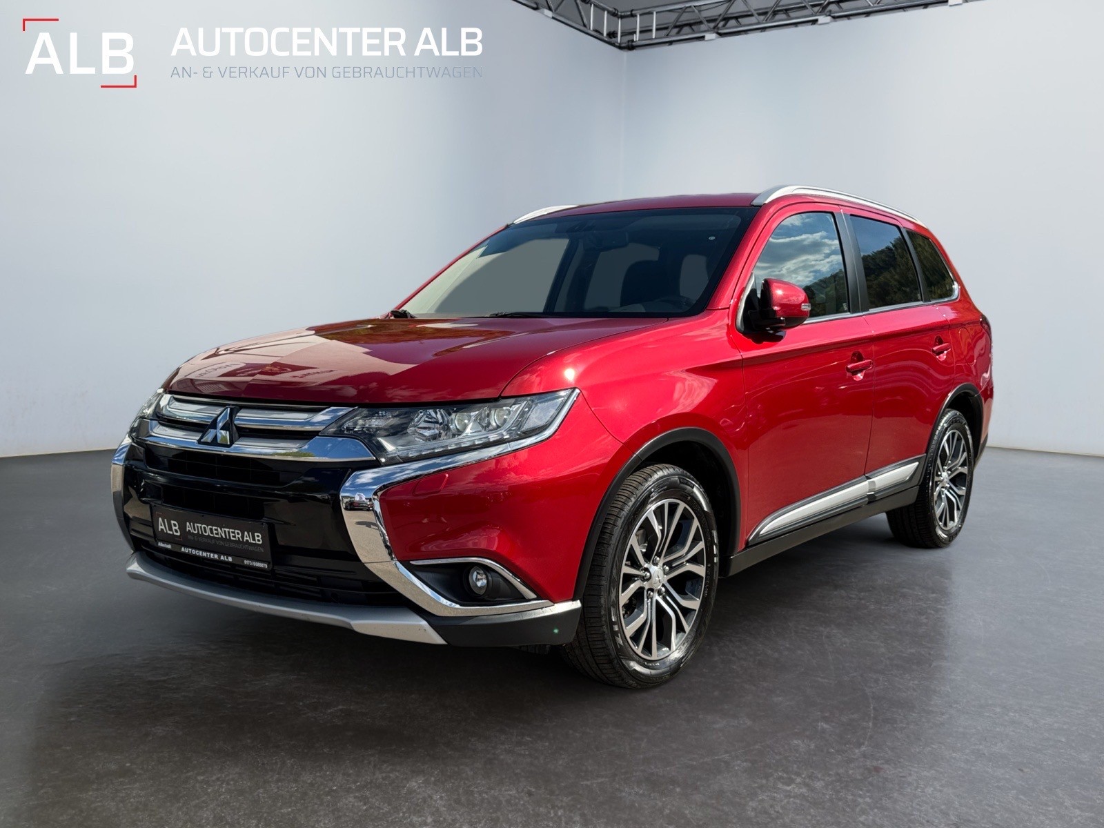 Mitsubishi Outlander SUV-Star+ 4WD/AUTOMATIK/AHK/EURO6/LED/2.HAND/