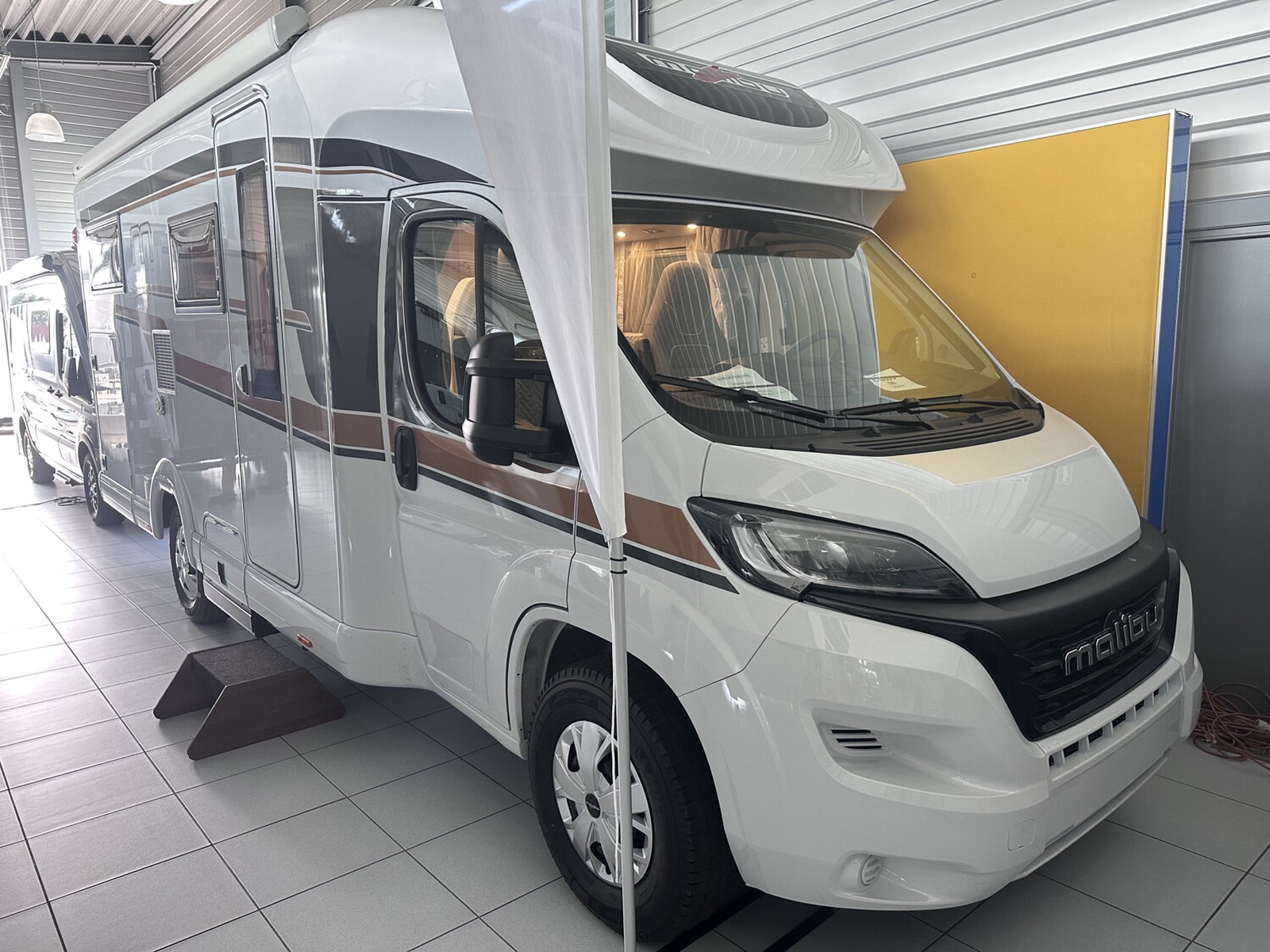 Malibu T 430 LE Top Ausstattung/TouringPaket/9Zoll Navi