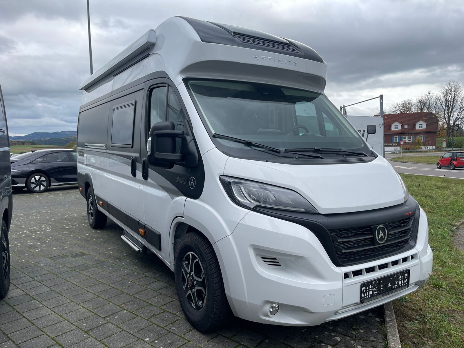 Affinity Camper Van Duo white edition