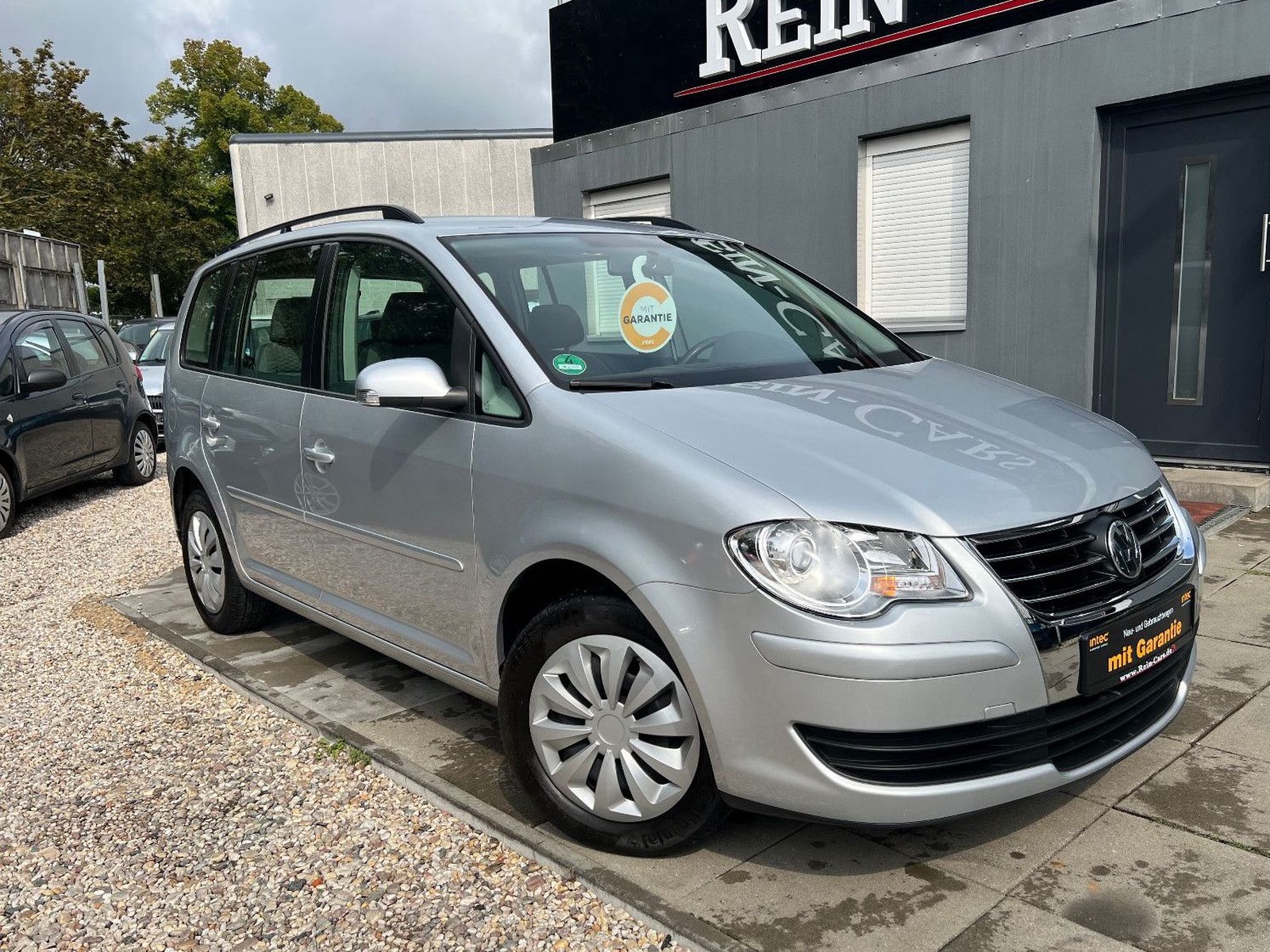 Volkswagen Touran 1.6/AHK/Tempom./7-Sitzer/Scheckheft/Klima