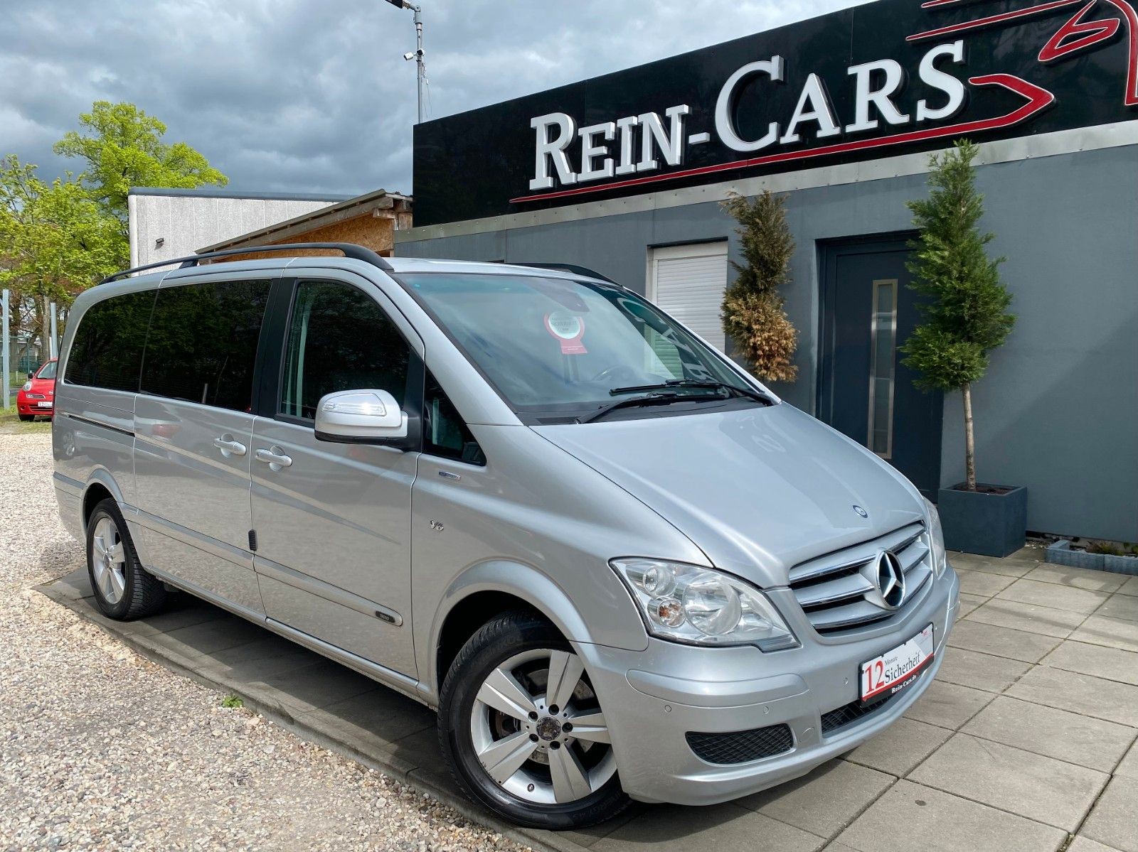 Mercedes-Benz Viano 3.0 CDI lang/I.HD/AUTOMATIK/NAVI/AHK/SHZ