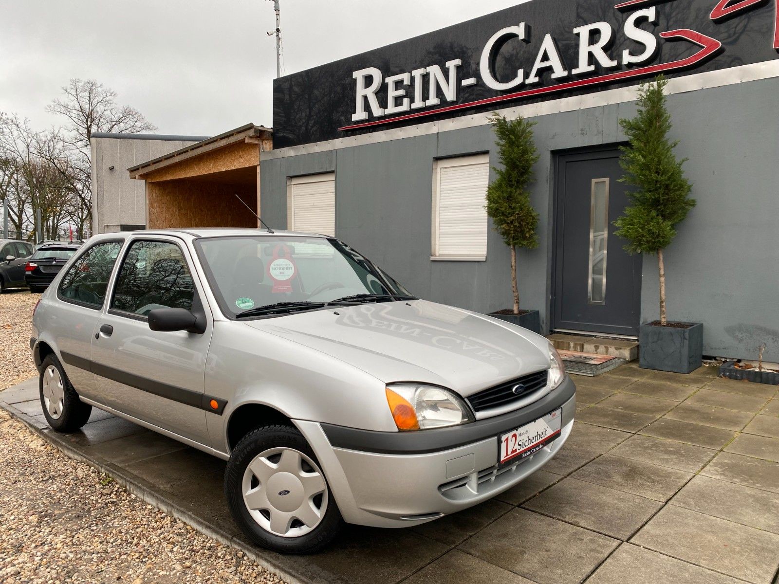 Ford Fiesta 1.3/85TKM/I.HD/SCHECKHEFT/ALLWETTER/SERVO