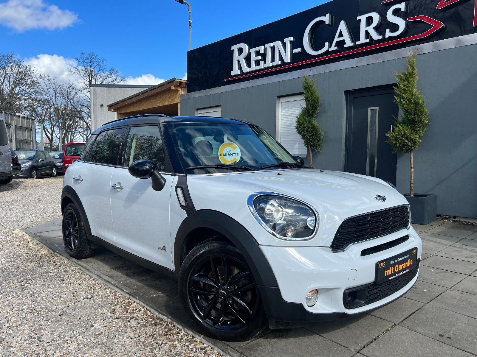 MINI Cooper SD All4 2.0/AUTOMATIK/NAVI/SHZ/MFL/TEMPOM