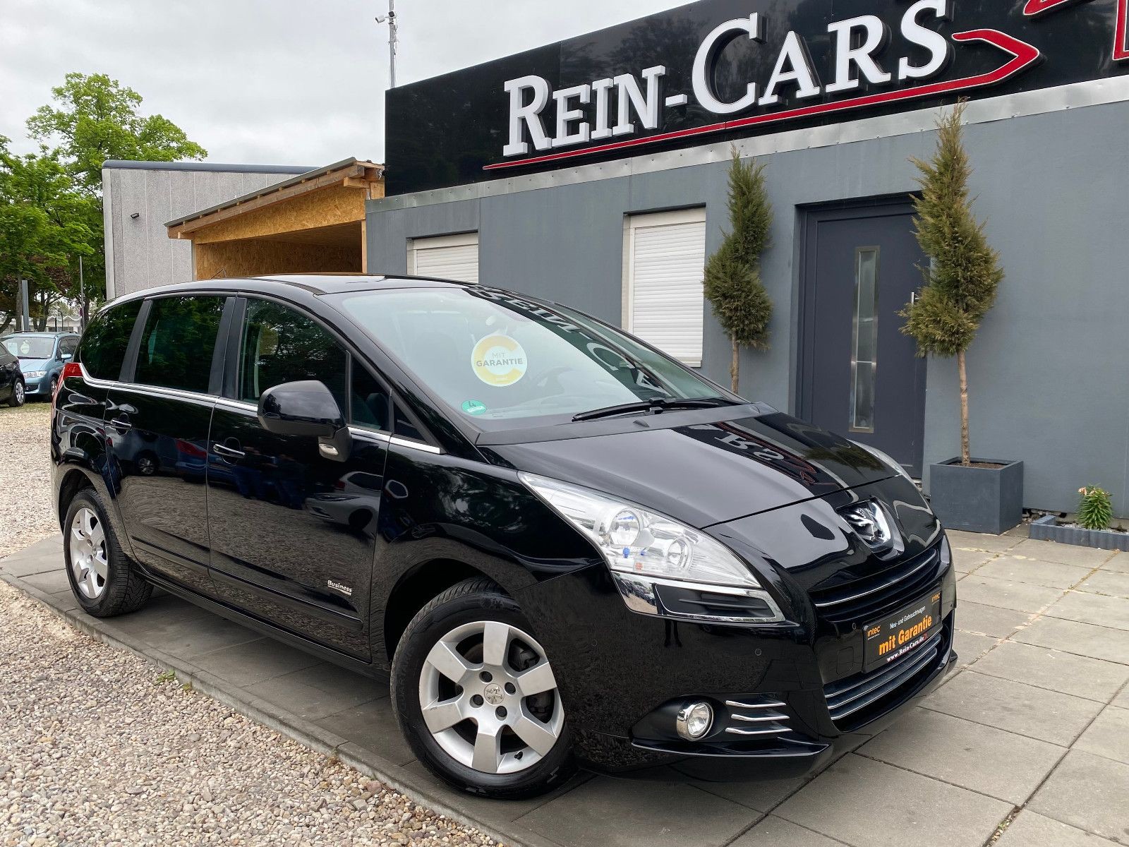 Peugeot 5008 Business/II.HD/7SITZER/PANO/PDC/MFL/SHZ/AHK