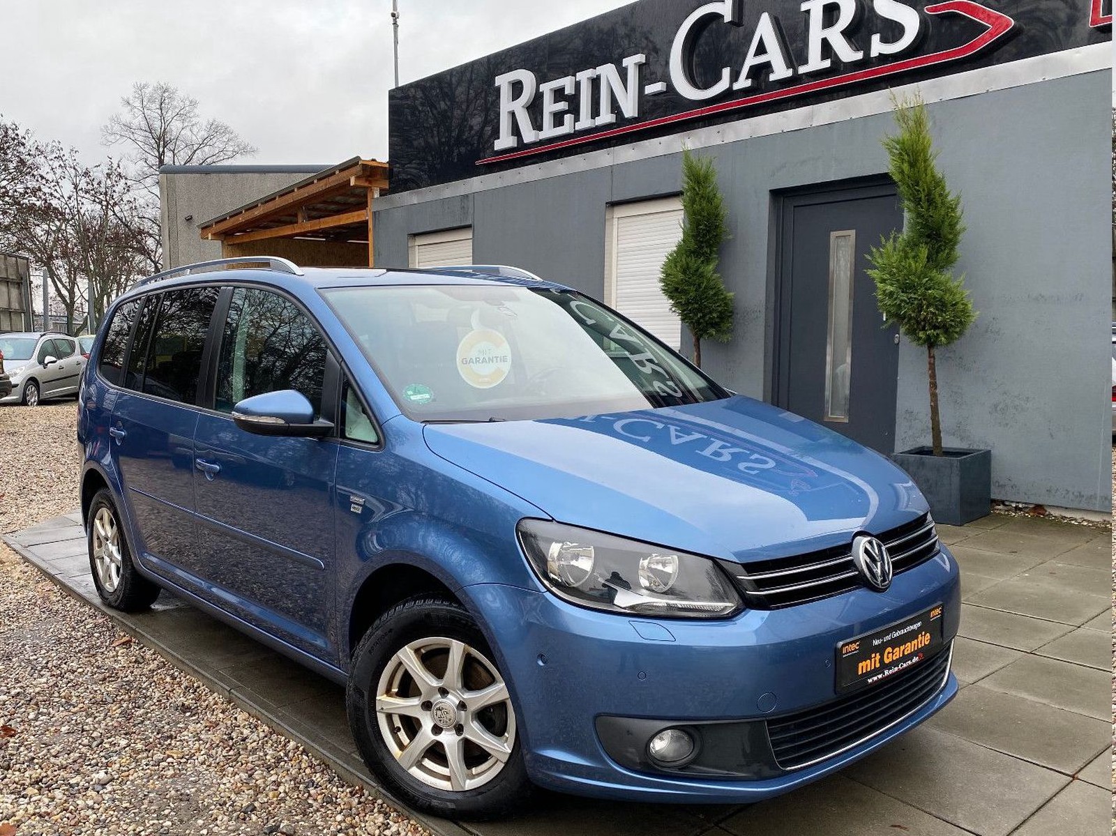 Volkswagen Touran /I.HAND/7-SITZER/PANO/NAVI/AHK/SHZ/MFL/