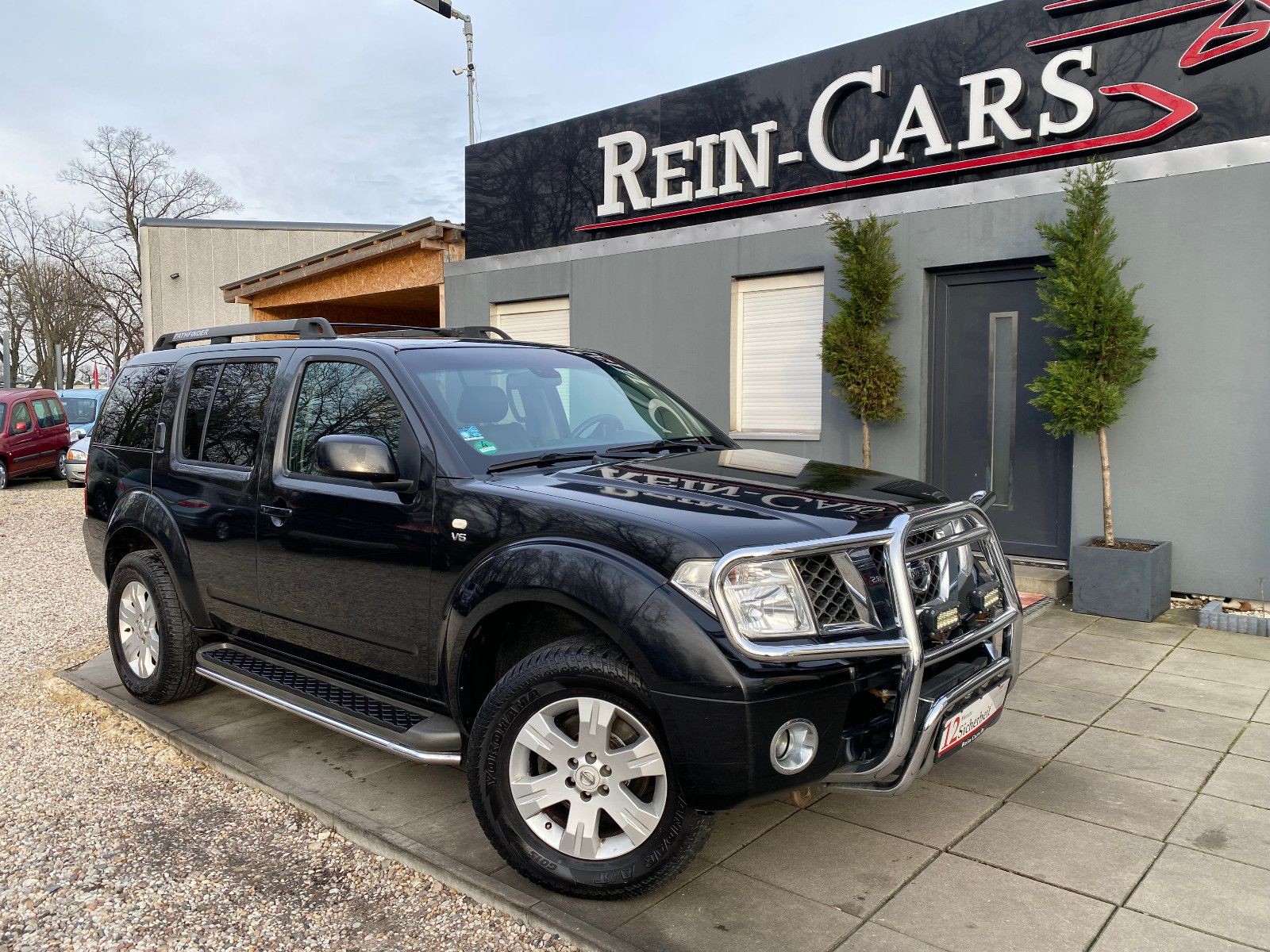 Nissan Pathfinder 4.0 Premium/7-SITZER/KAMERA/NAVI/VOLL