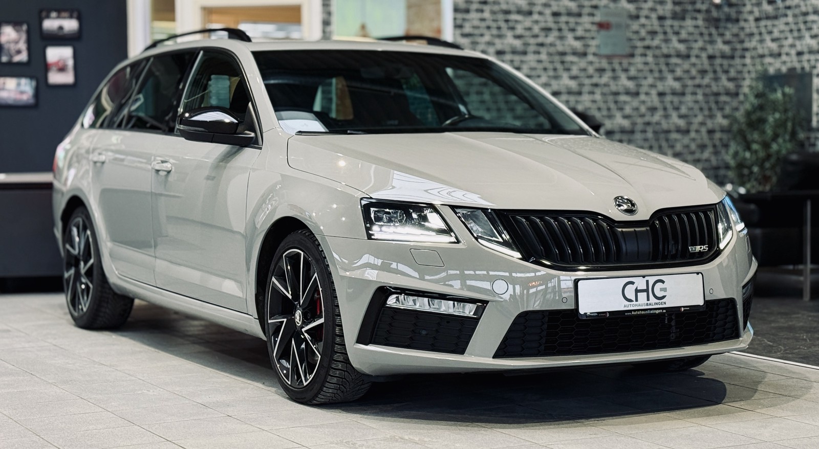 Skoda Octavia Combi RS 245 PANO|KAMERA|NAVI|ACC|SHZ|MFL