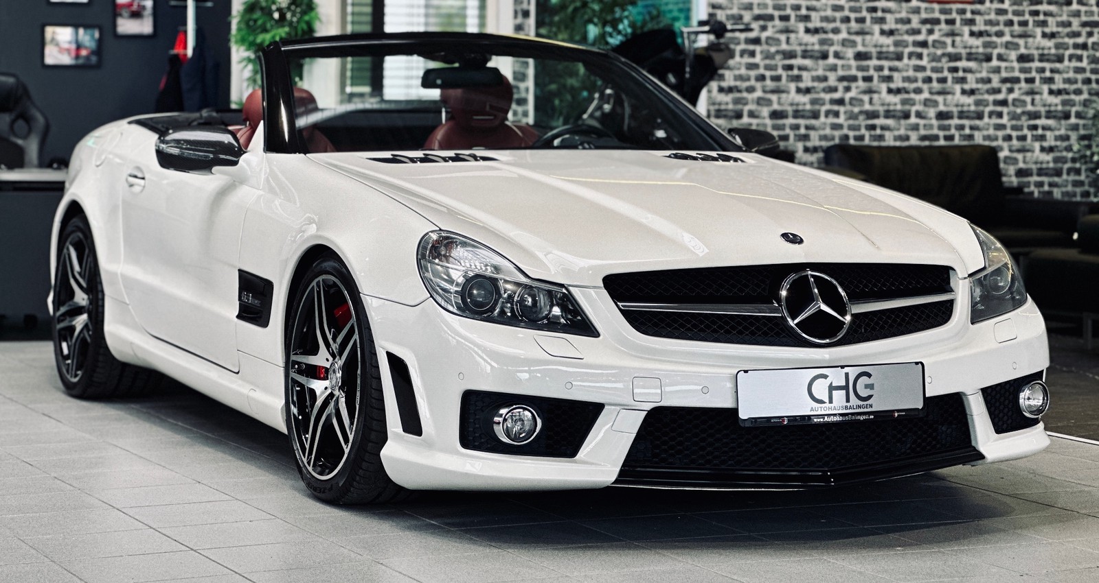Mercedes-Benz SL 63 AMG Performance Package|AIRSCARF