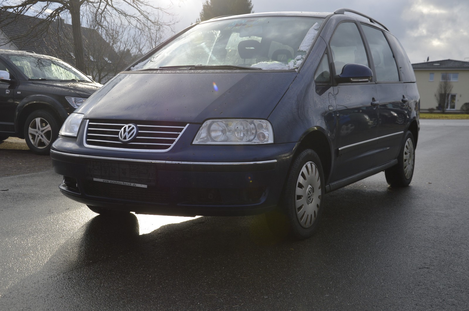 Volkswagen Sharan Comfortline 2 0 Tdi Ahk Klima 7 Sitzer Gebraucht Kaufen In Balingen Preis 1990 Eur Int Nr 263 Verkauft