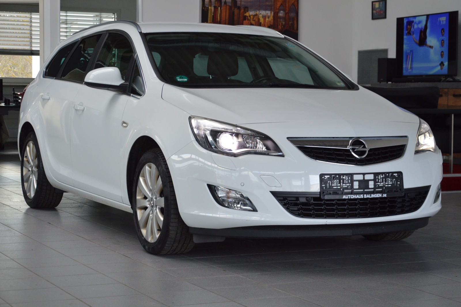 Opel Astra J Sports Tourer gebraucht kaufen in Nagold Preis 9990 eur -  Int.Nr.: 11288 VERKAUFT