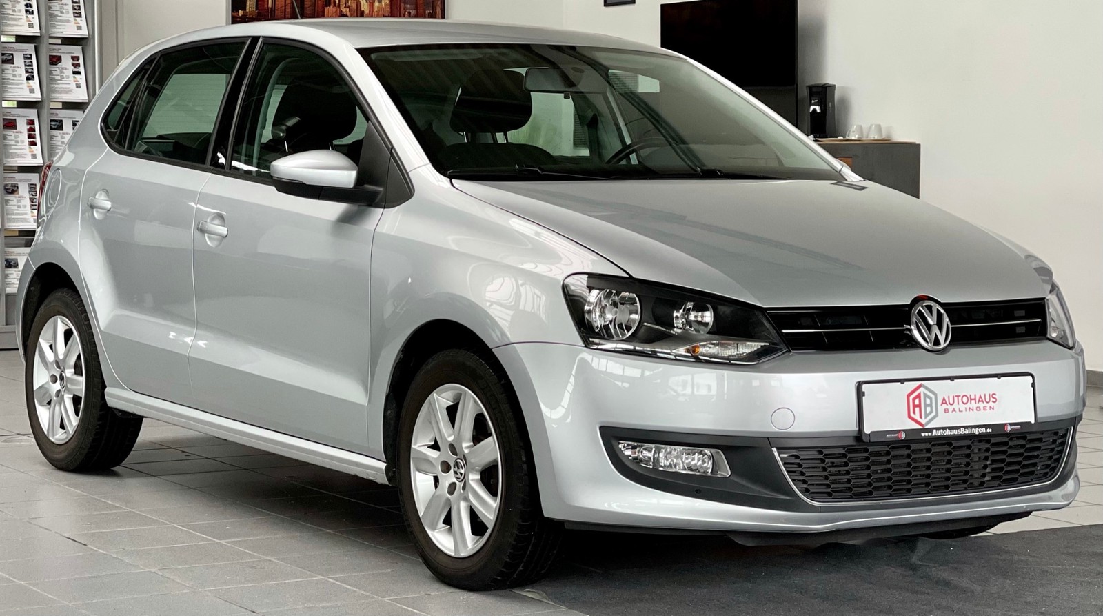 Volkswagen Polo V Highline |PDC|MFL|TEMPOMAT|8-FACH