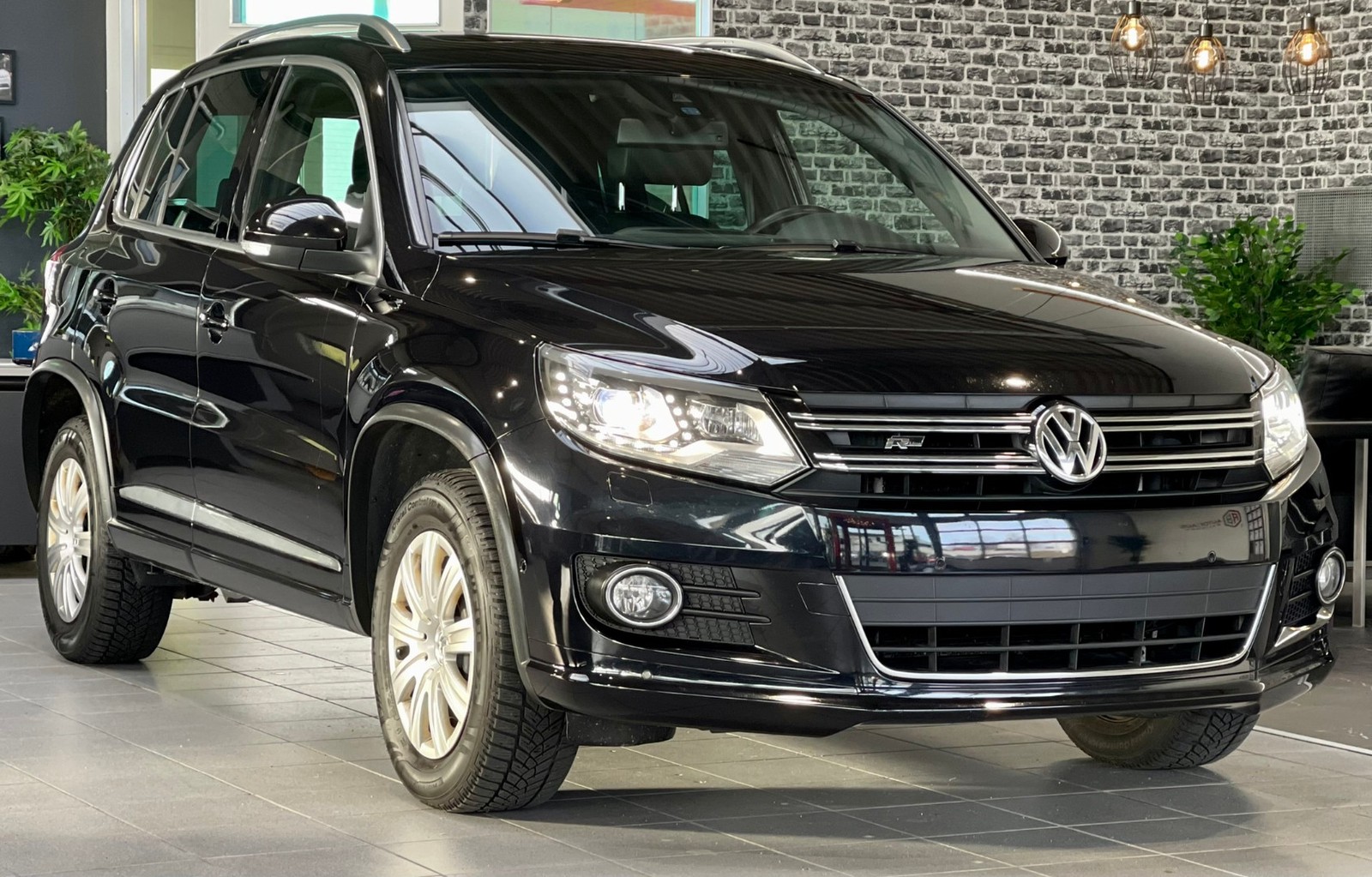 Volkswagen Tiguan Sport & Style 4M R-LINE|HIGHLINE|PANO|KAMERA