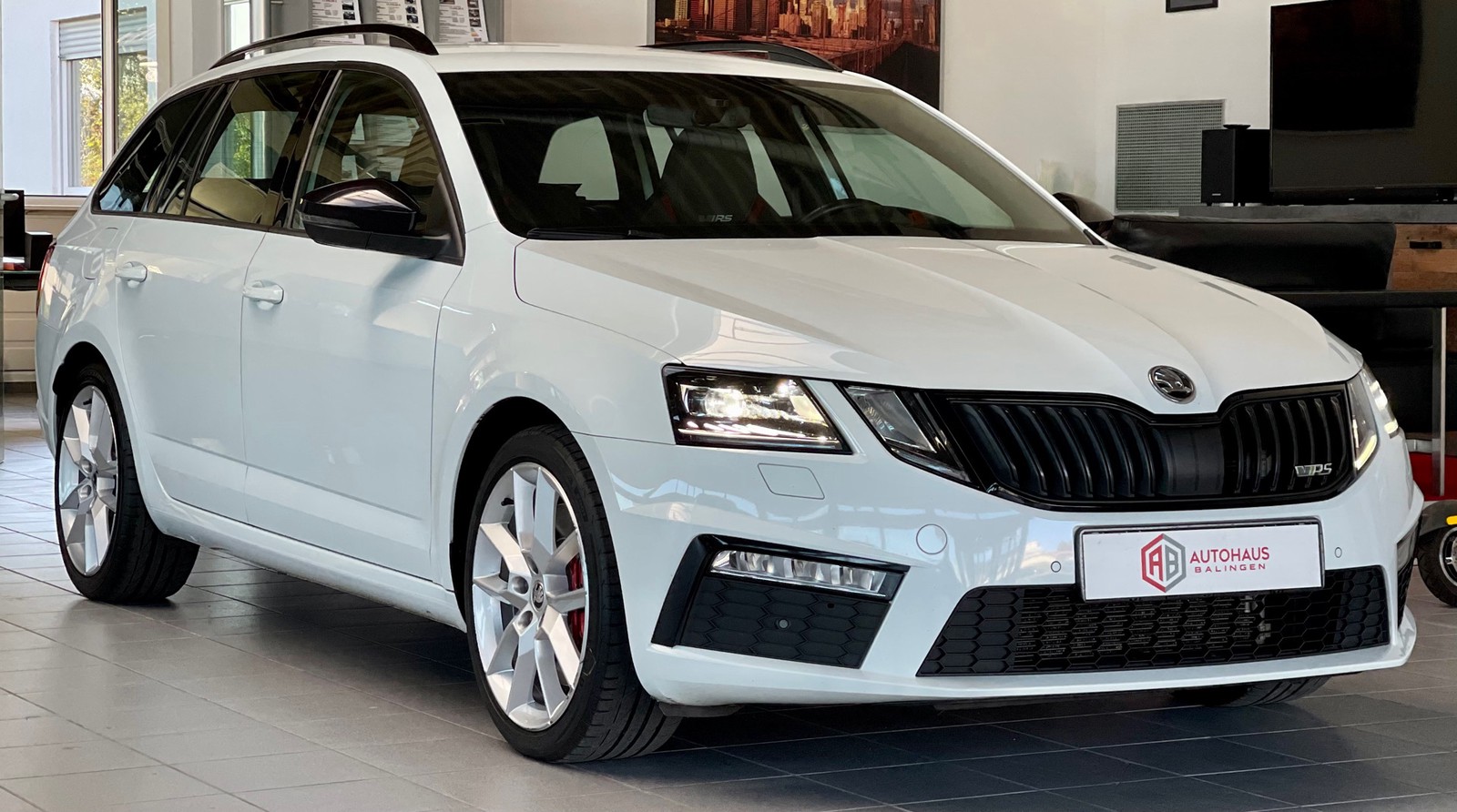 Skoda Octavia Combi RS DSG 1.HD|STHZ|AHK|NAVI|SHZ|PDC|LED