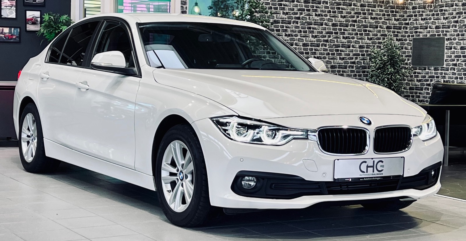 BMW 318d Aut. NAVI|KAMERA|LK+SHZ|LED|AHK|