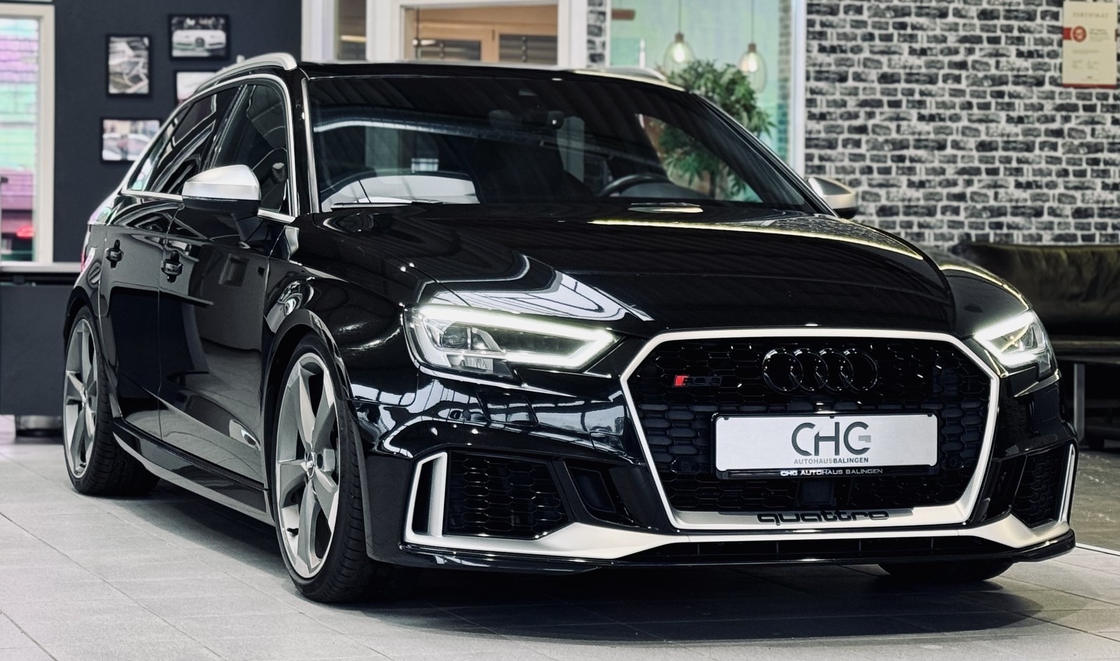 Audi RS3 2.5 TFSI quattro|PANO|B&O|MATRIX|KAMERA|RS-SITZE
