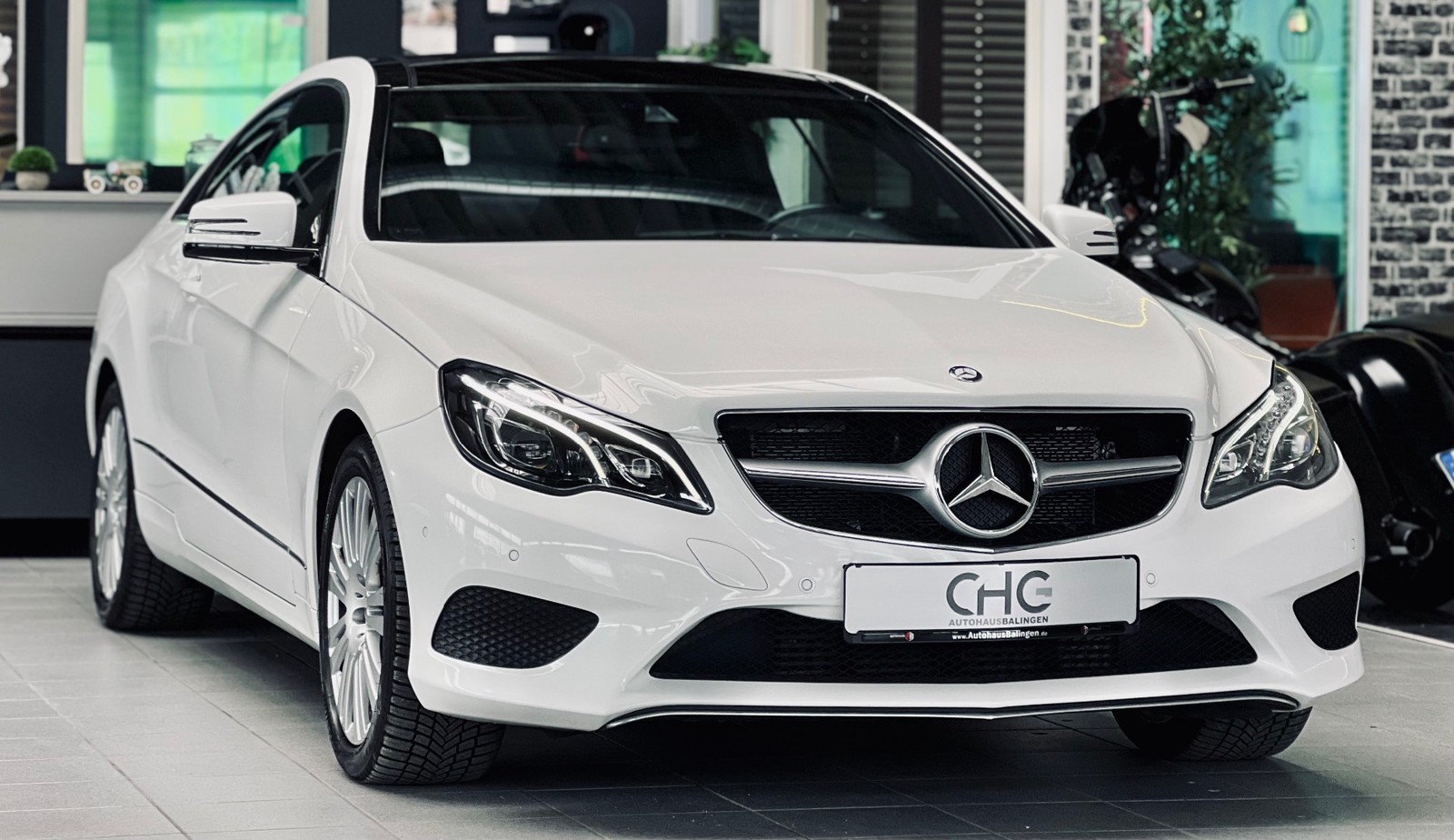 Mercedes-Benz E 200 CGI 7G-TRONIC |PANO|LED|ACC|SHZ|NAVI|PDC|