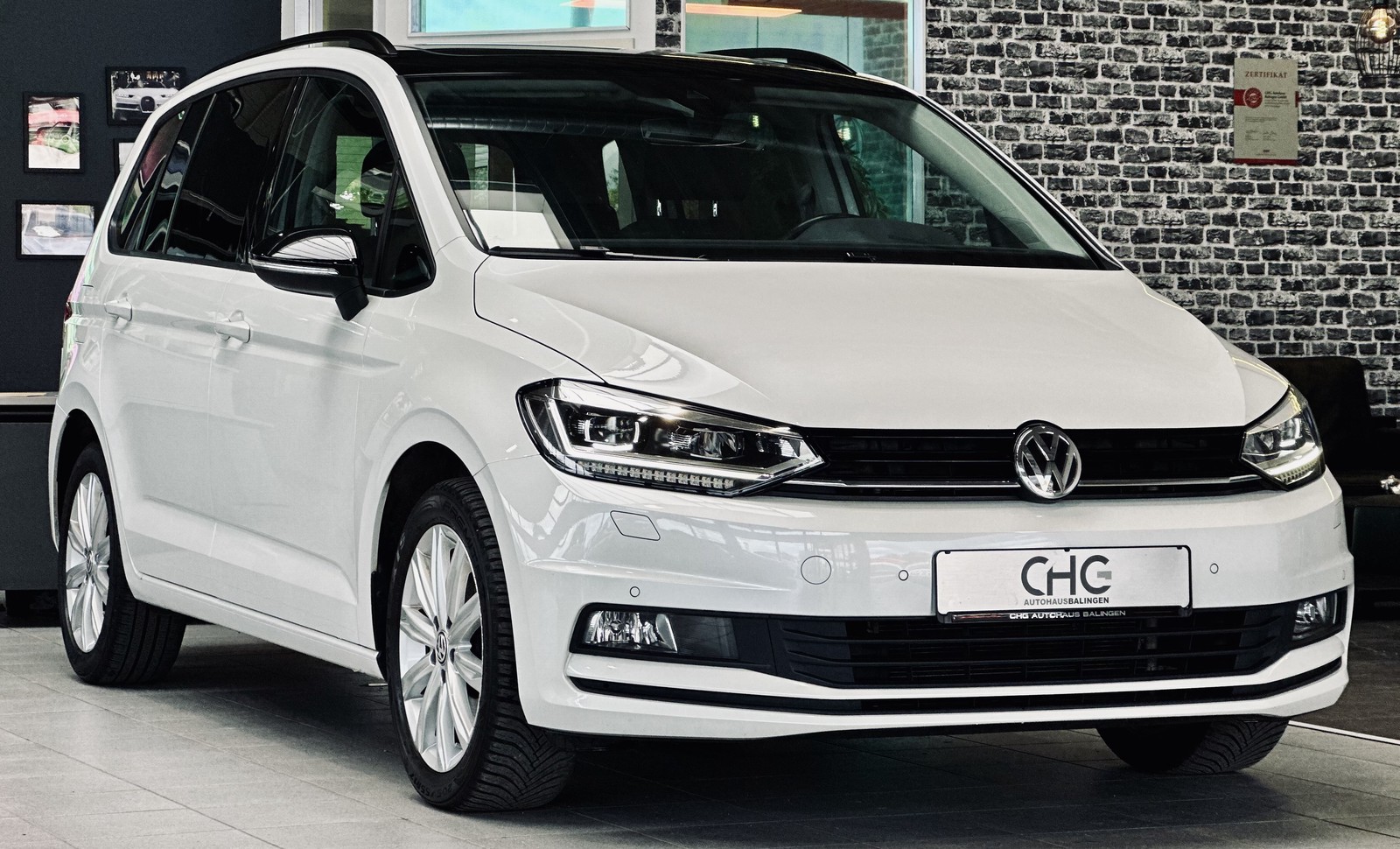 Volkswagen Touran Highline BMT 1.HD|PANO|KAMERA|ACC|4xSHZ|NAVI|