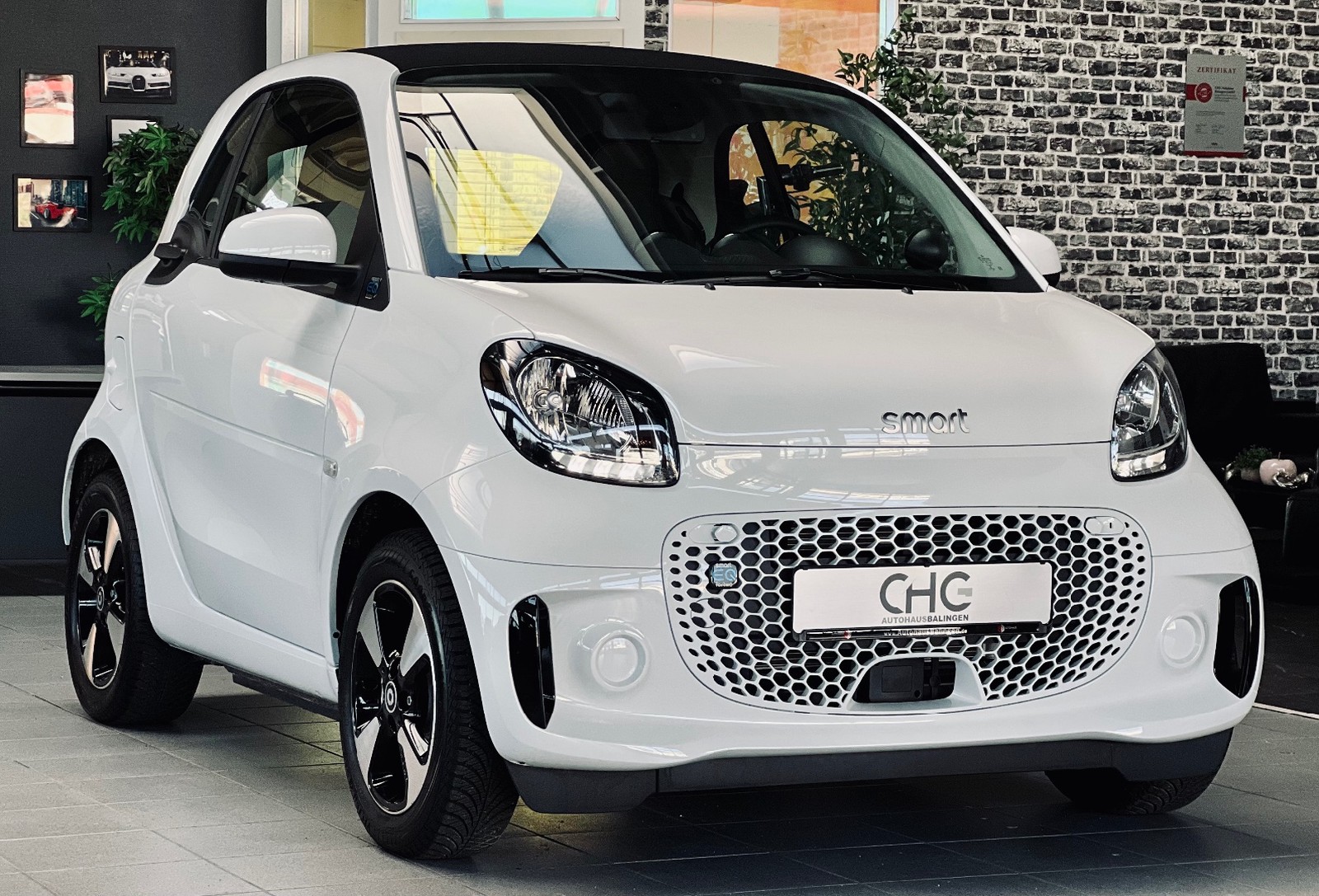 Smart fortwo electric drive EQ|NAVI|SHZ|PDC|TEMP.|