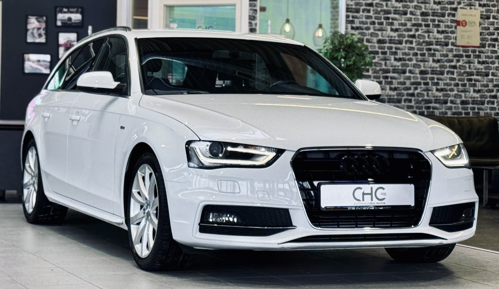 Audi A4 Avant S-Line|NAVI|SHZ|TEMP.|PDC|MFL