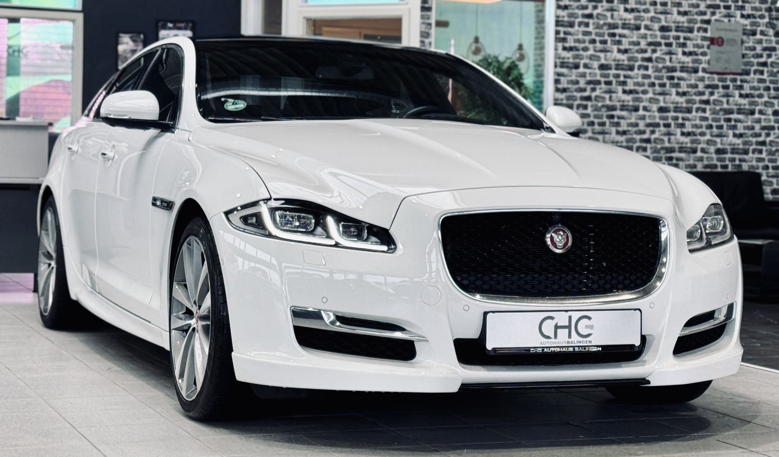 Jaguar XJ R-Sport PANO|360 |MERIDIAN|4xSHZ+KLIMA|TW-ASSIST