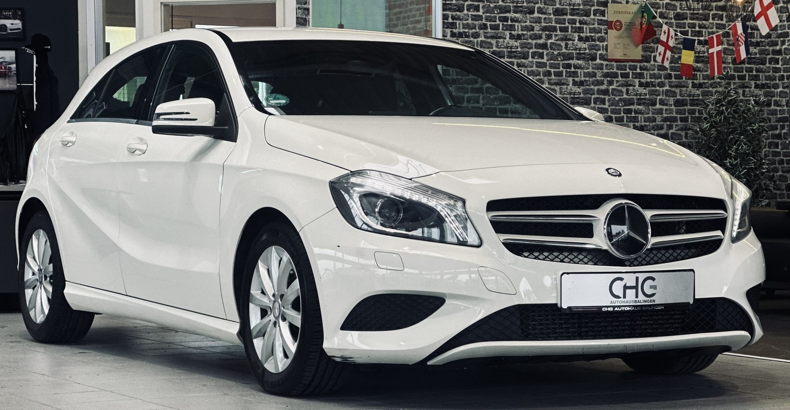 Mercedes-Benz A 180 BlueEfficiency XENON|SHZ|LEDER