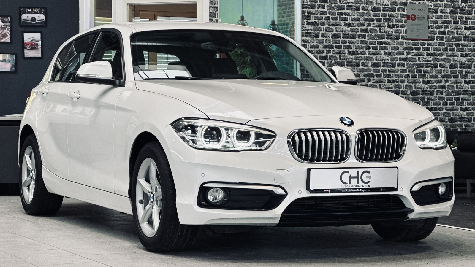 BMW 118i Urban Line NAVI|SHZ|PDC|TEMPOMAT|4-TRG