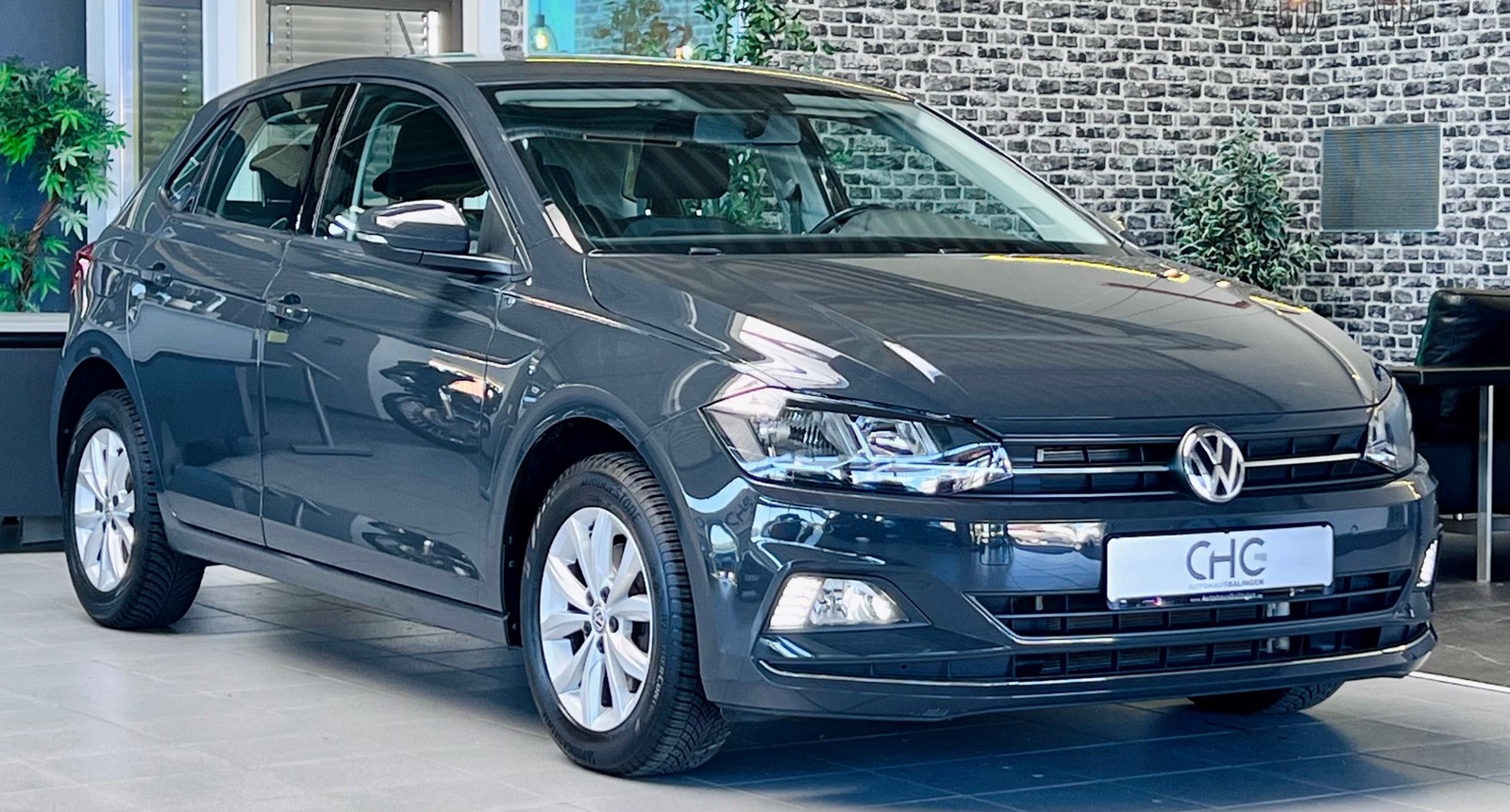 Volkswagen Polo VI Highline 1.HAND|SHZ|MFL|PDC|TEMPOMAT|