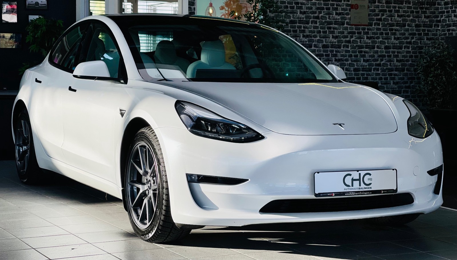 Tesla Model 3 Long Range Dual AWD