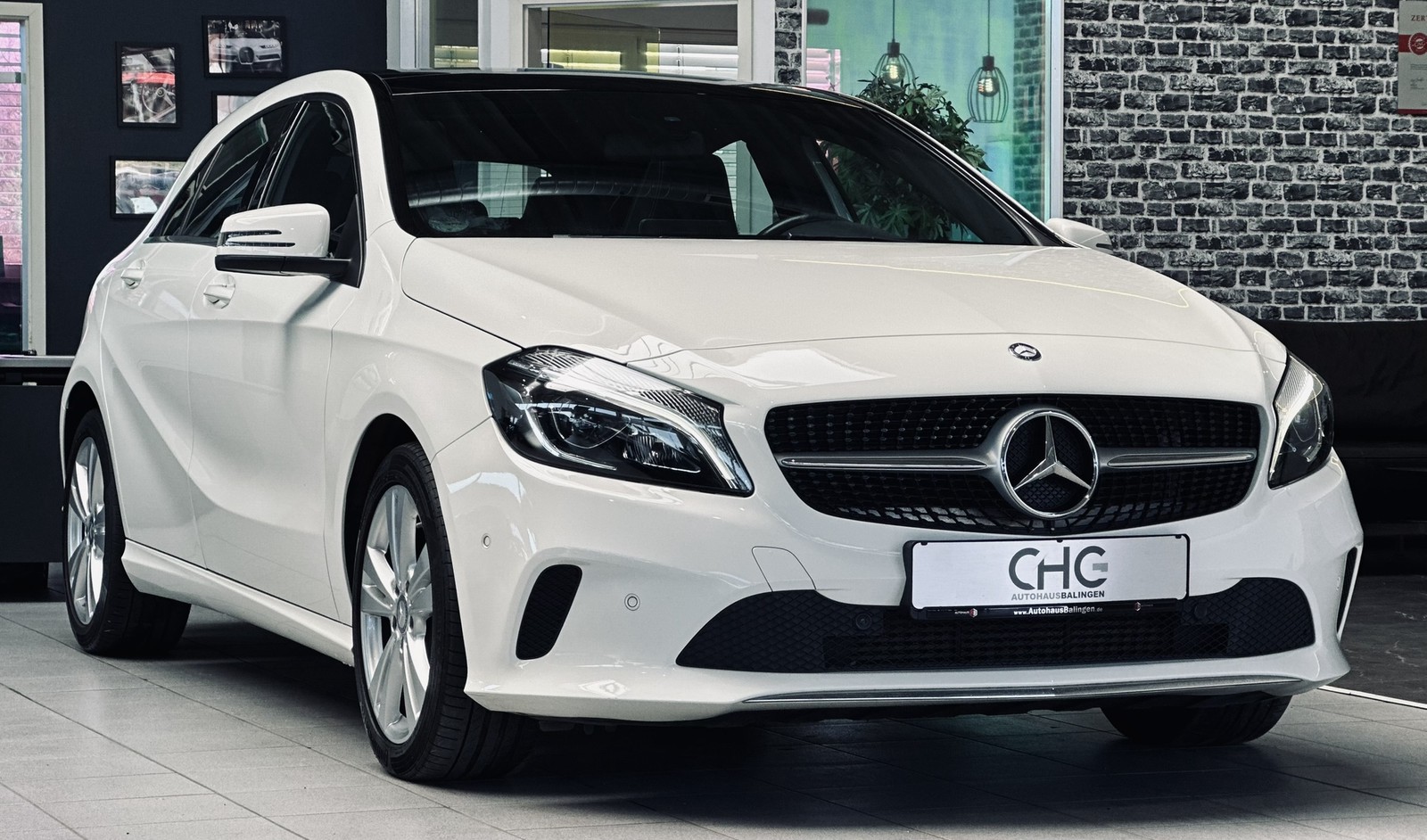 Mercedes-Benz A 200 d Score PANO|SHZ|LED|PDC|XENON|