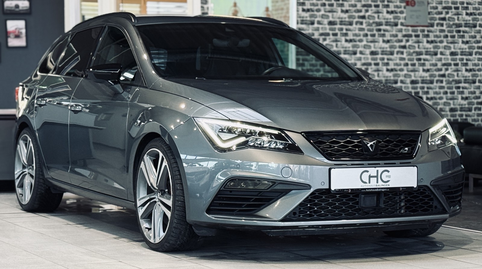 Seat Leon ST Cupra 300 4Drive|KAMERA|NAVI|BEATS|ACC|SHZ|