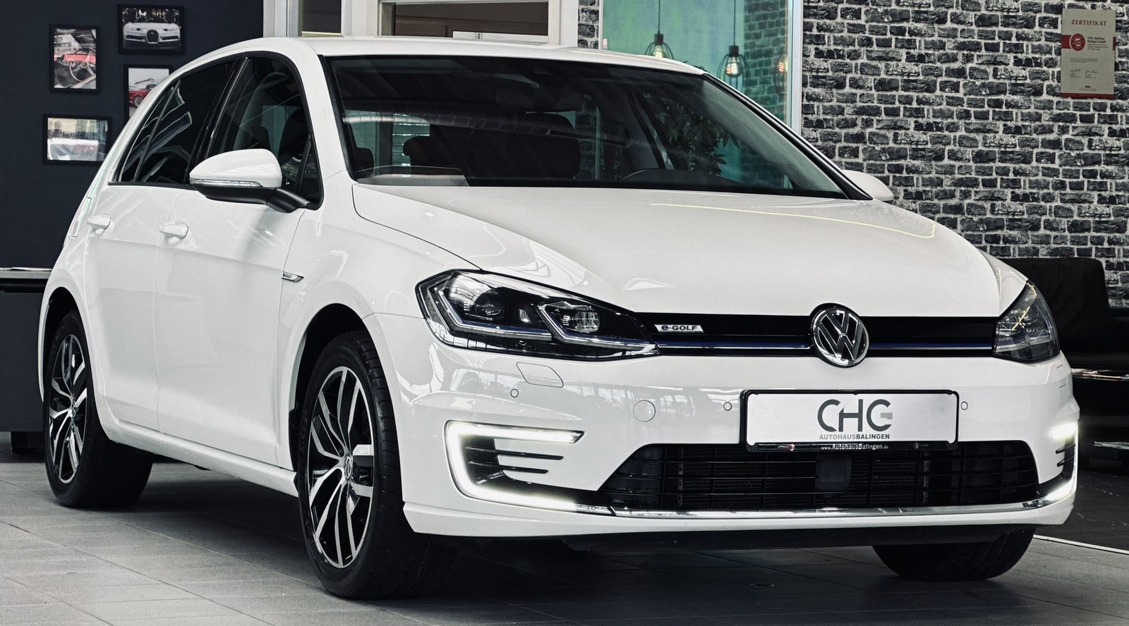 Volkswagen Golf VII e- |LED|Kamera|Assis.|Sonderlackierung |