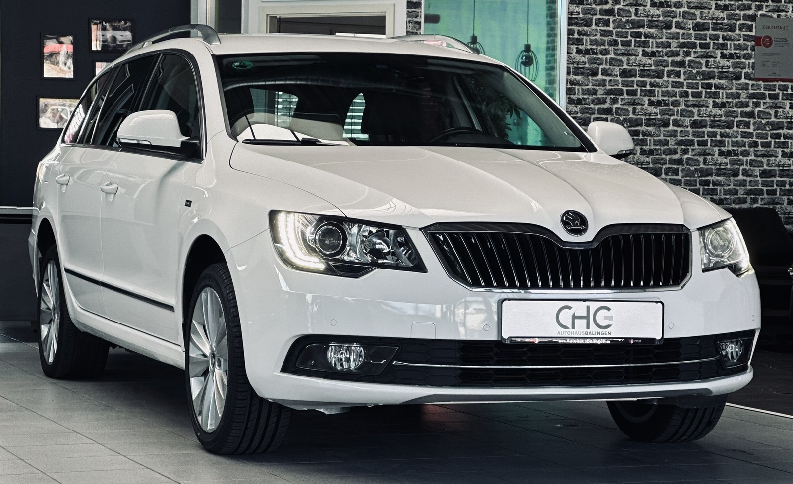 Skoda Superb Combi Elegance PDC|LEDER|SOUND|SHZ