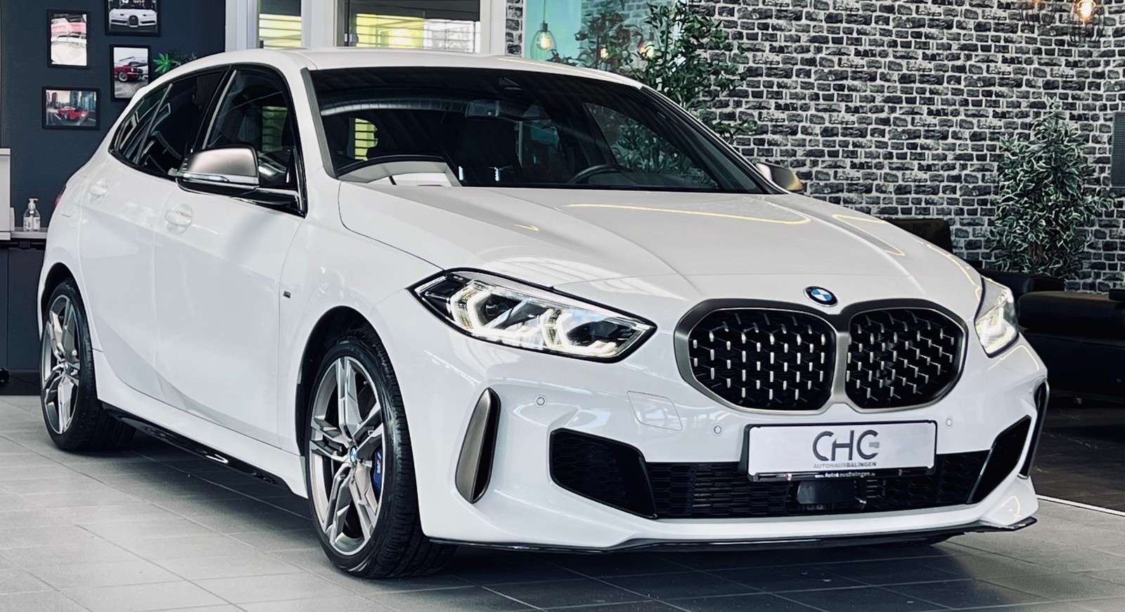 BMW M135 i xDrive DDC|LK+SHZ|NAVI|HiFi|Business Paket