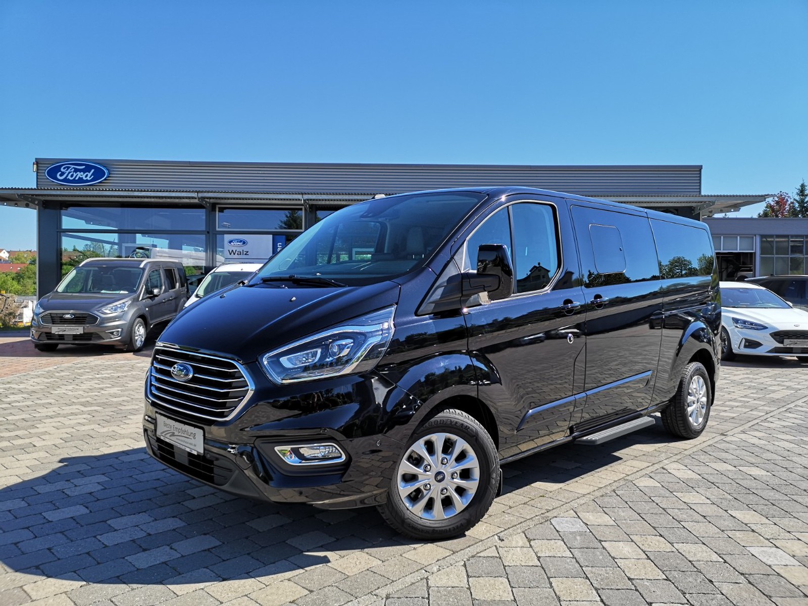 Ford Tourneo Custom - Neuwagen und Gebrauchtwagen
