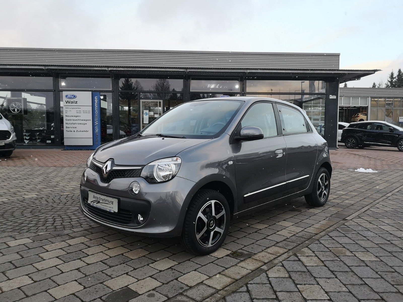 Renault Twingo Intens gebraucht kaufen in Calw Preis 9790 eur - Int.Nr.:  93021 VERKAUFT
