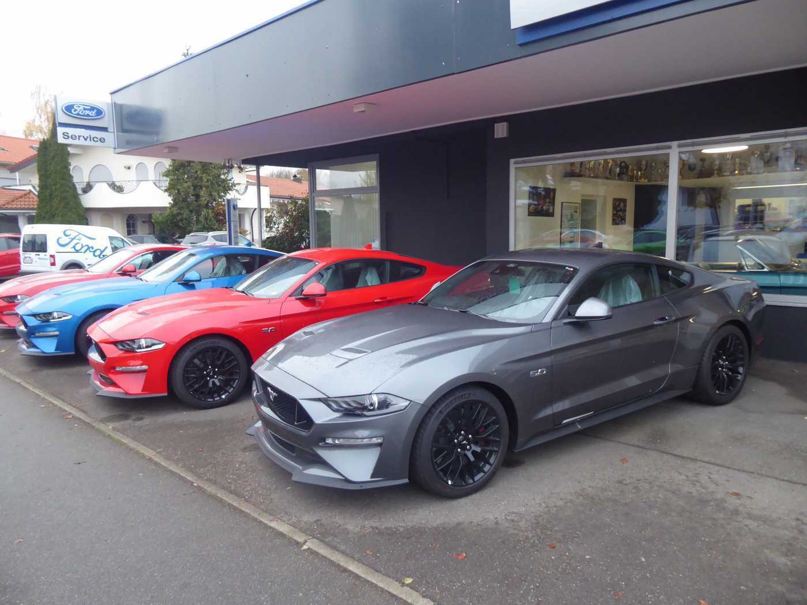 Ford Mustang Fastback 5.0 GT Aut. - SOFORT VERFÜGBAR