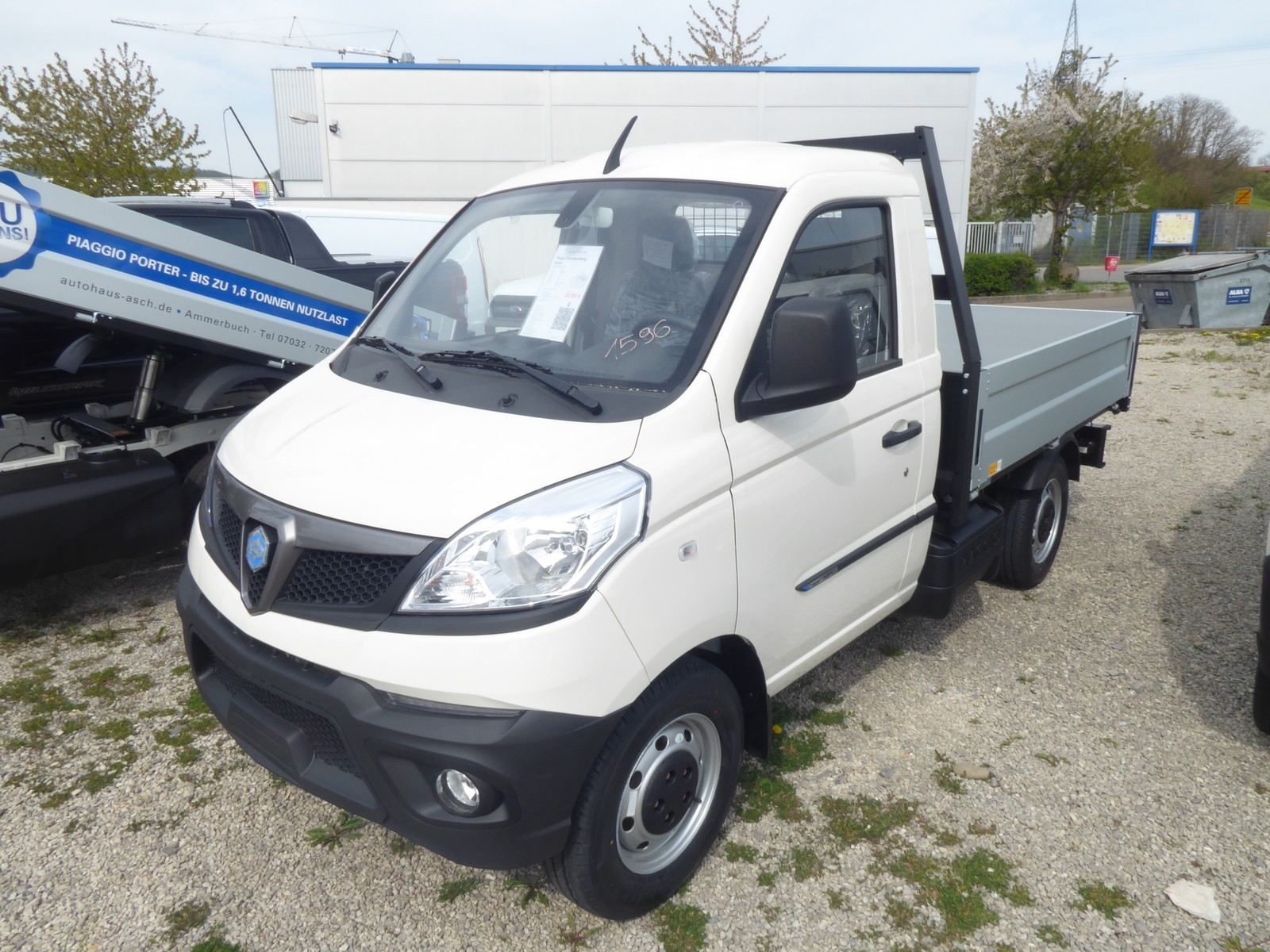 Piaggio Einzelbereifung Kipper Short Range LPG