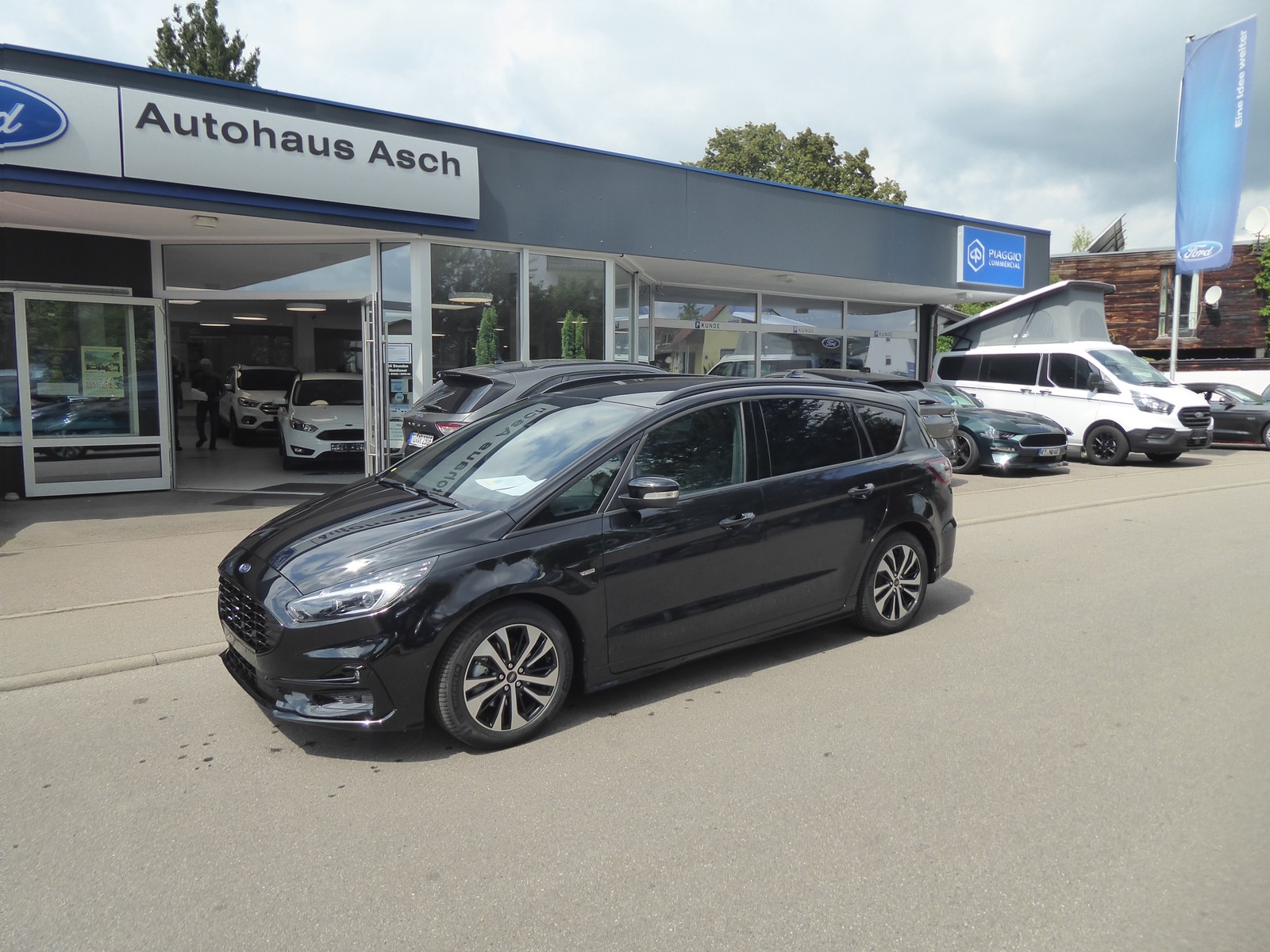 Ford S-Max Hybrid ST-Line
