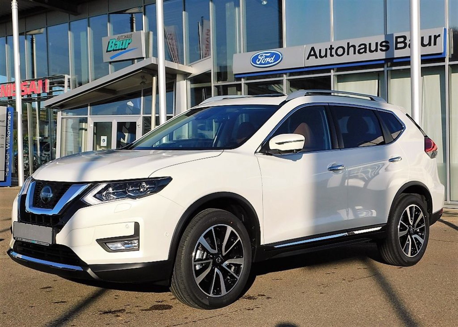 Nissan XTrail 1.7 dCi AUTOMATIK TEKNA NAVI LEDER LED gebraucht kaufen in Mutlangen Preis 32480