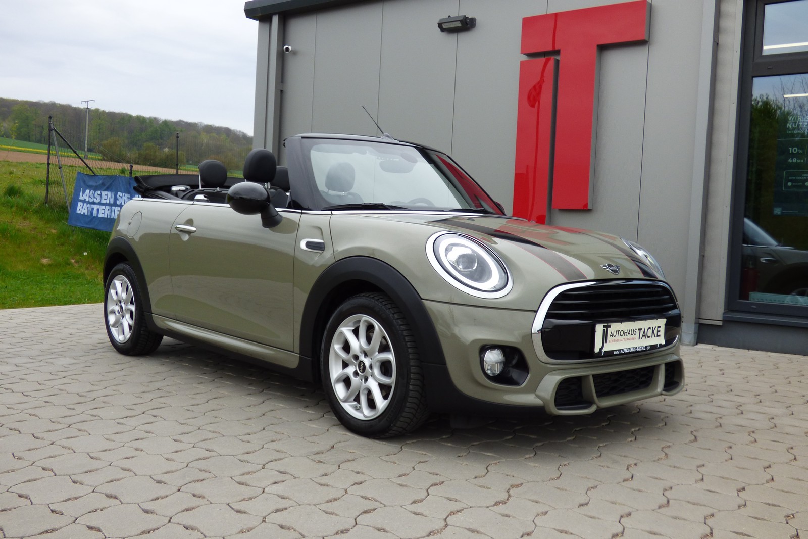 MINI Cooper Cabrio Automatik, Navi,Leder, Works Paket