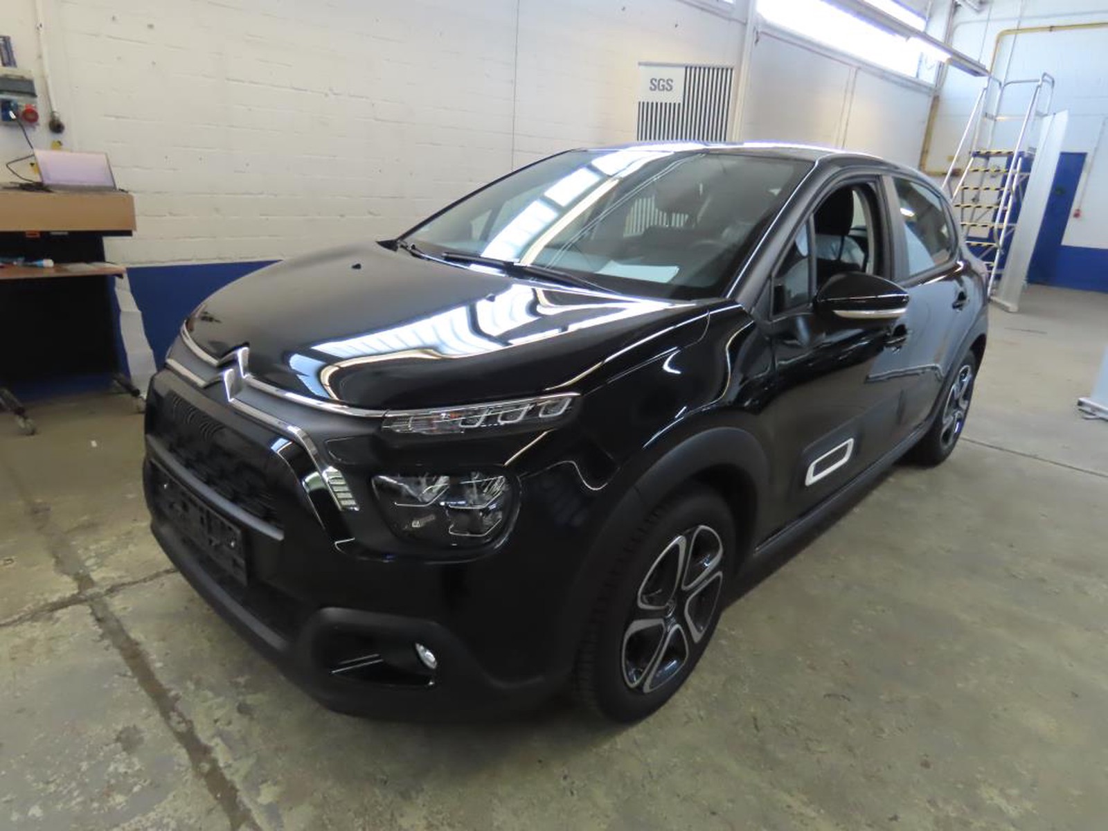 Citroën C3 Feel Pack Navi, Klimaautomatik,8 fach bereift
