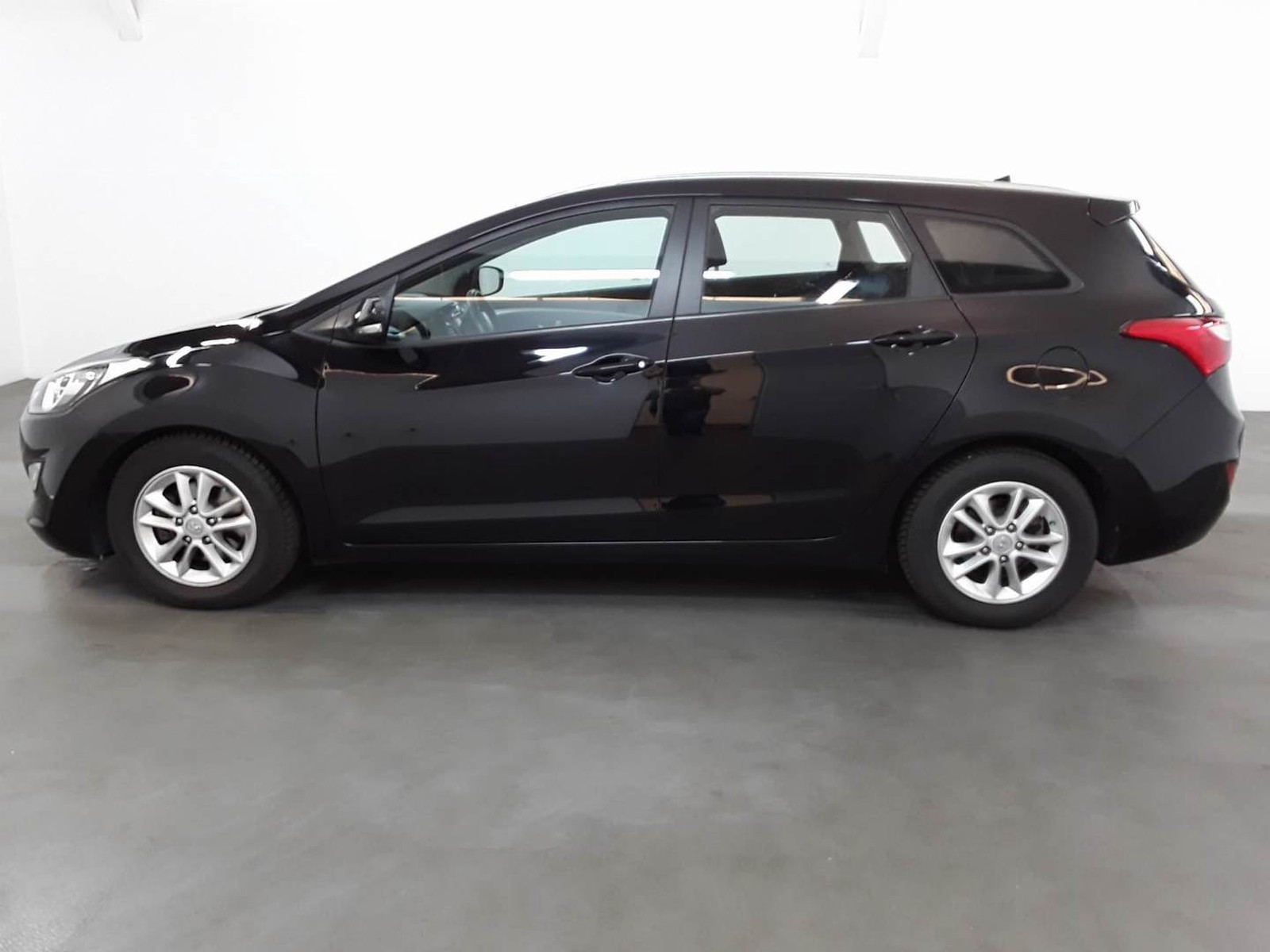 Hyundai i30 cw Automatik, AHK, PDC, Allwetterreifen, ALU